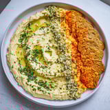 Zwei Dips mit Cracker