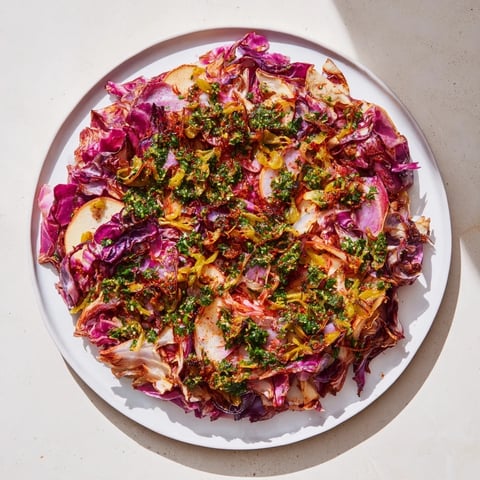 Sorry, I am designed to format the output as English ALT texts.