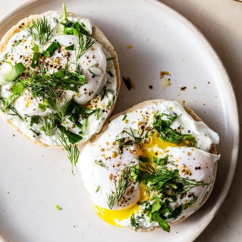 Çılbır Eggs Benedict Fusion